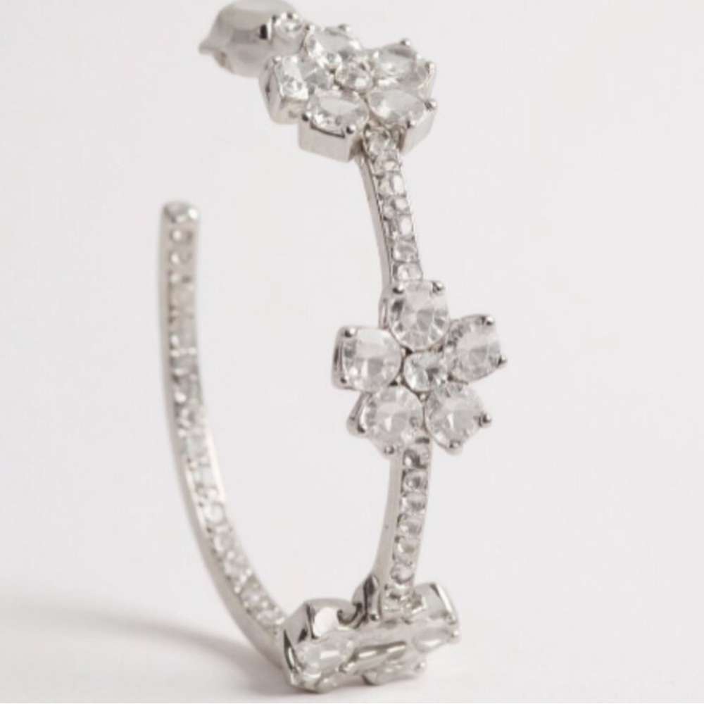 New Kate Spade GLEAMING GARDENIA FLOWER HOOPS - Picture 15 of 16
